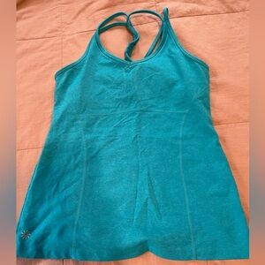 Athletea tank with built in support